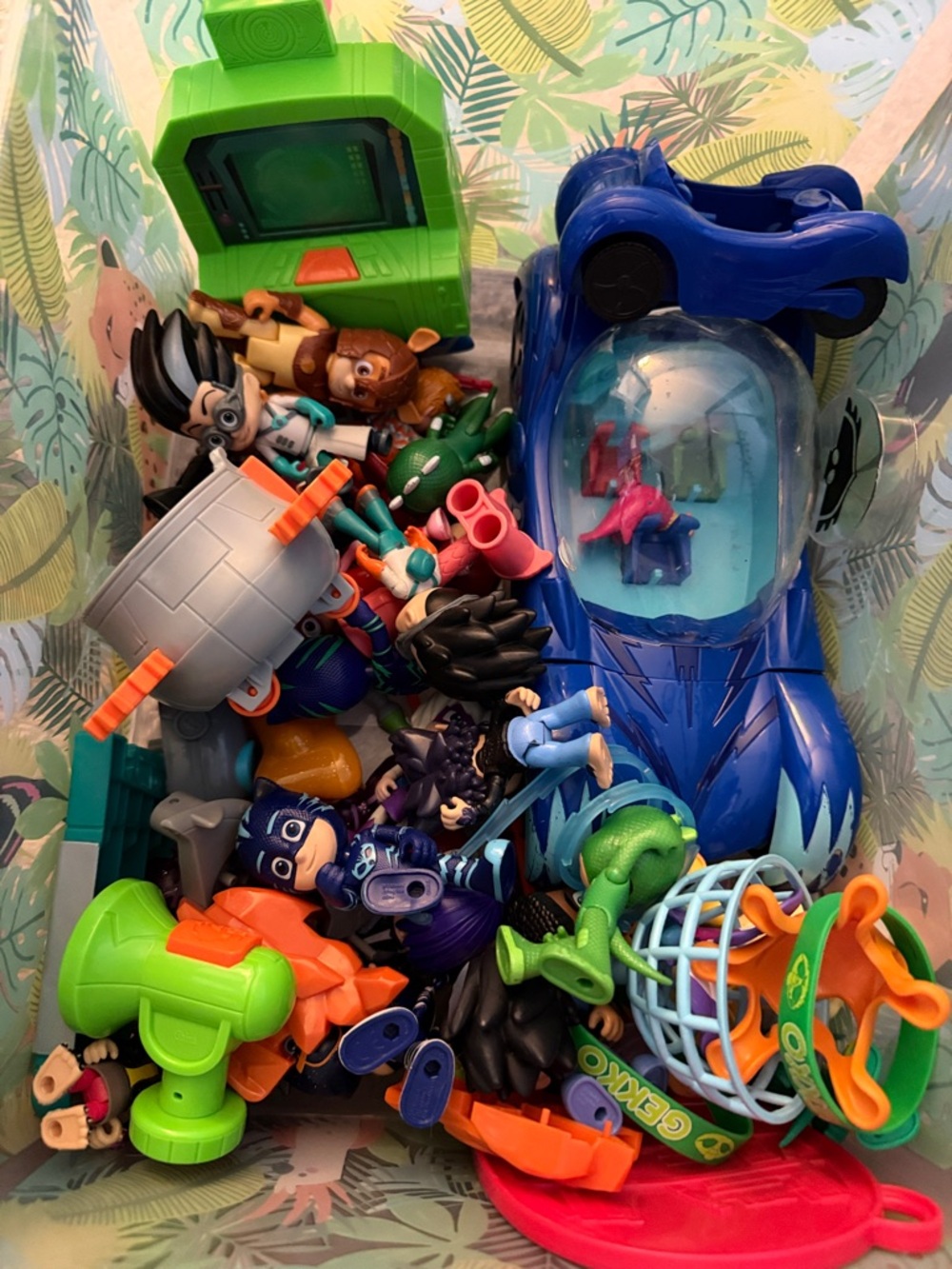 Blue Vehicle Playset with Assorted Kids Toy Figures